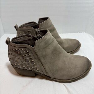 Jellypop Taupe Ankle Booties